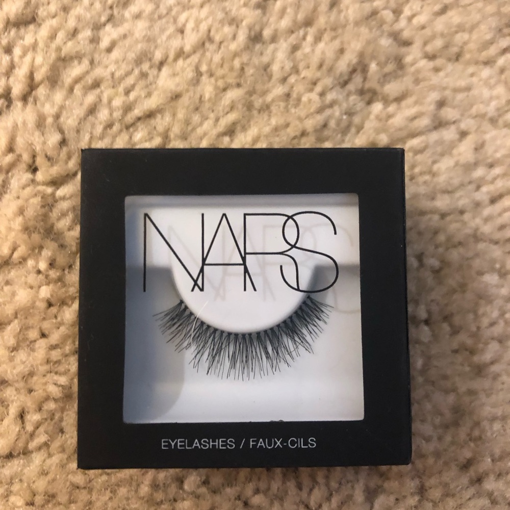 NARS eyelashes